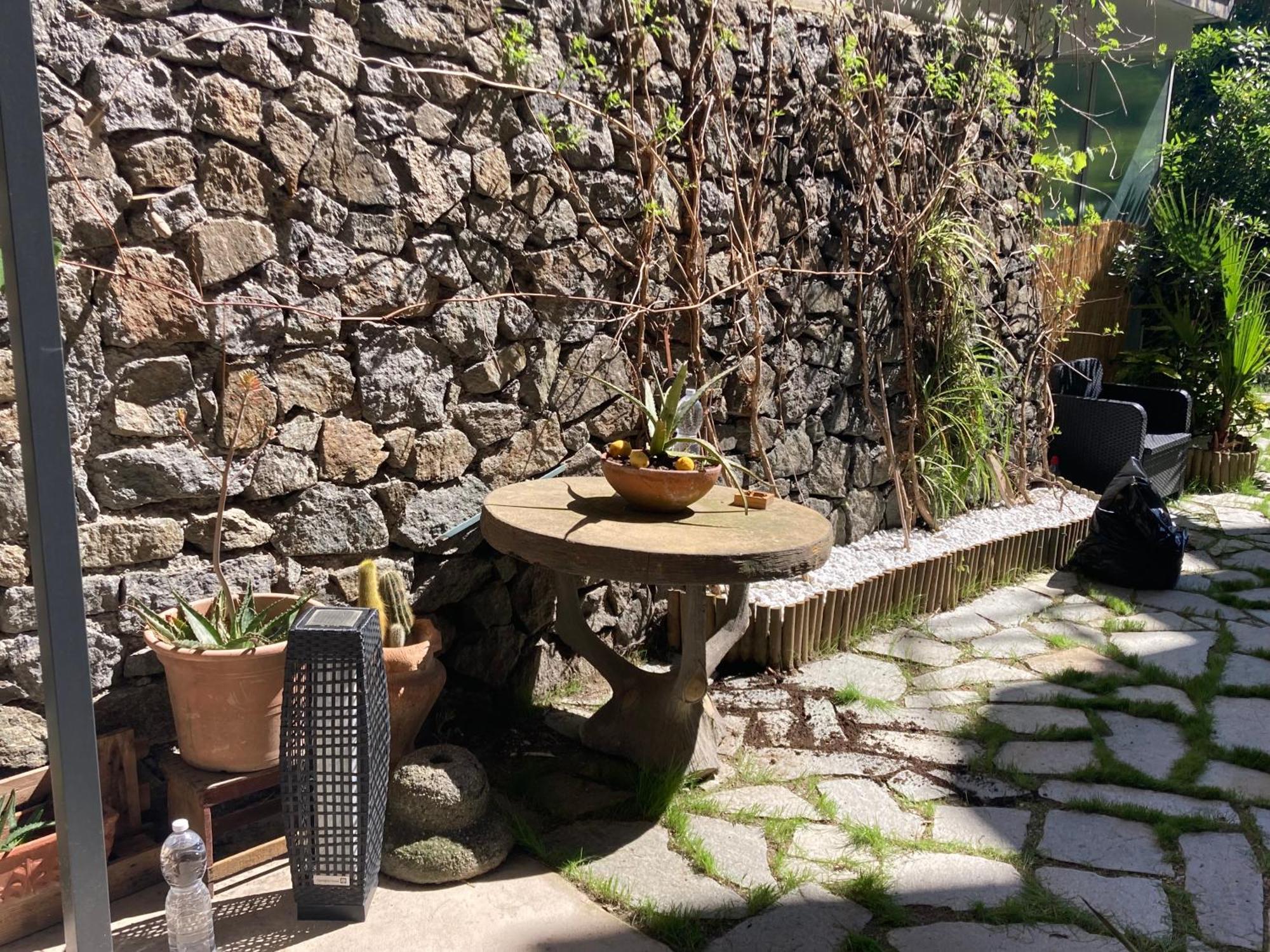 Guest House Berzefi Берджеджи Екстериор снимка
